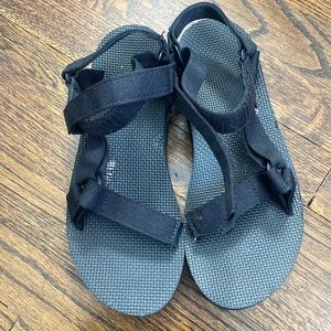 Black TEVA slight wedge sandal